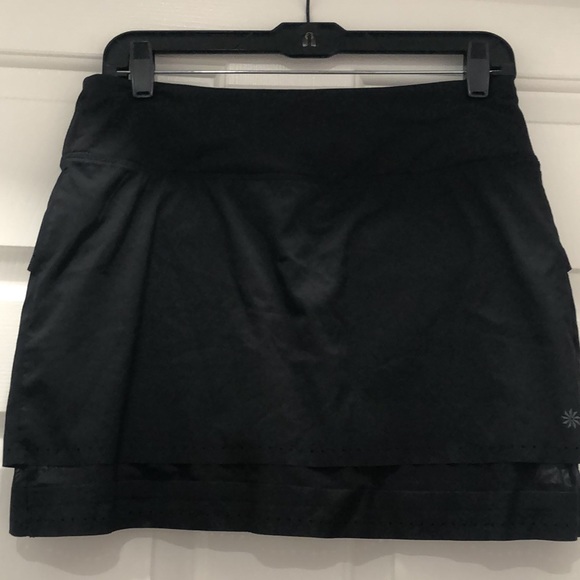 Athleta Laser and Mesh Run Skort in Black Size Small - Picture 2 of 12